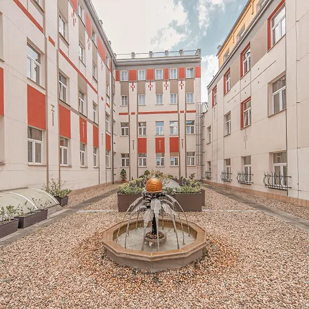 Meteor Plaza Szálloda 4*