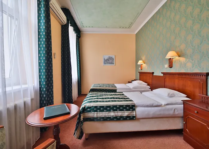 Meteor Plaza Szálloda 4*