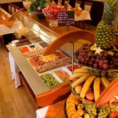 Hotel Meteor Plaza 4*