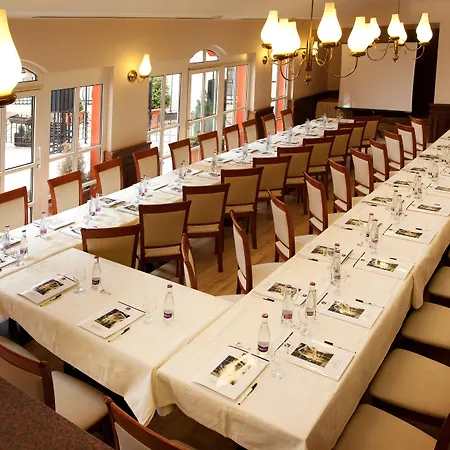 Meteor Plaza Hotel