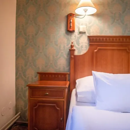 Hotel Meteor Plaza 4*