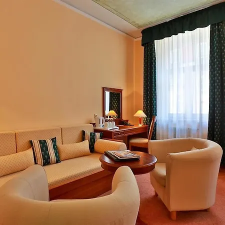 Meteor Plaza Hotel